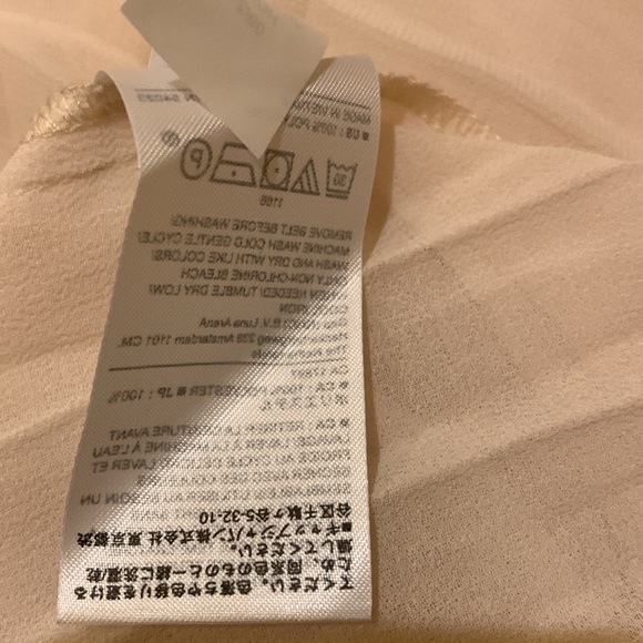 Banana Republic top with matching camisole - Picture 8 of 13